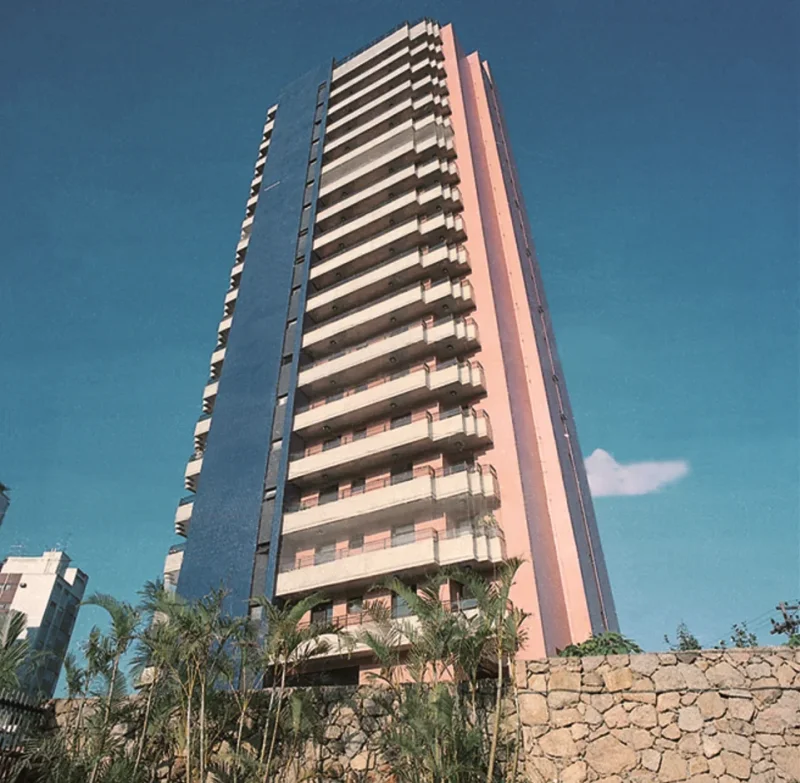 Fachada do Ed. Kristal Park